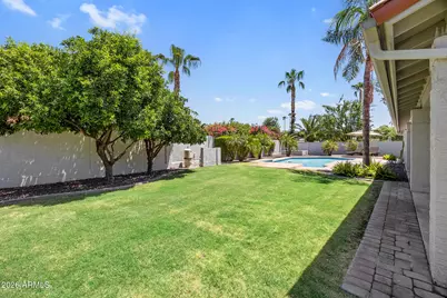 9886 E Cinnabar Avenue, Scottsdale, AZ 85258 - Photo 39