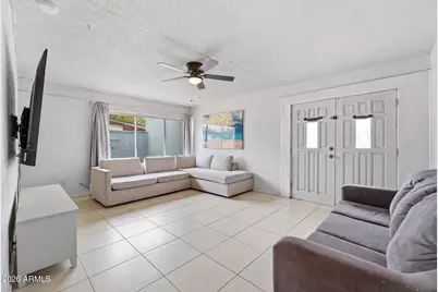 7714 W Mitchell Drive, Phoenix, AZ 85033 - Photo 3