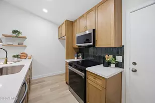 10029 N 66th Ln, Glendale, AZ 85302 - Photo 11