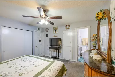 3810 N 78th Drive, Phoenix, AZ 85033 - Photo 23