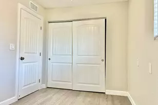 281 S California St, Chandler, AZ 85225 - Photo 17