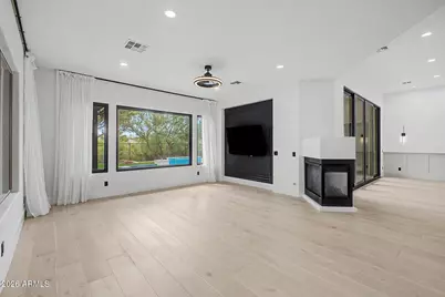 31821 N 19th Lane, Phoenix, AZ 85085 - Photo 13