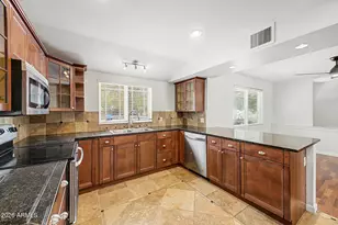 6108 N 11th Ave, Phoenix, AZ 85013 - Photo 11