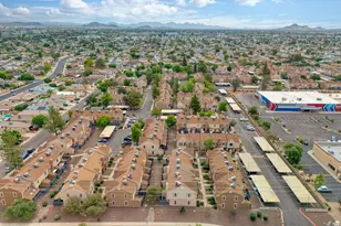 18818 N 34th Ln, Phoenix, AZ 85027 - Photo 31