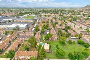 18818 N 34th Ln, Phoenix, AZ 85027 - Photo 33