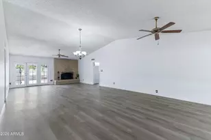2338 E Yucca St, Phoenix, AZ 85028 - Photo 11