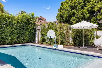 4455 E Calle Del Norte --, Phoenix, AZ 85018 - Photo 31