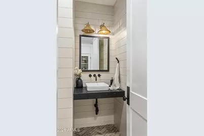 4455 E Calle Del Norte --, Phoenix, AZ 85018 - Photo 19