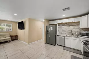 515 E Vista Del Cerro Dr, Tempe, AZ 85281 - Photo 13