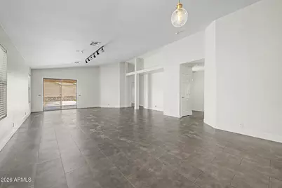 8928 W Harmony Lane, Peoria, AZ 85382 - Photo 5