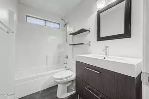 8928 W Harmony Ln, Peoria, AZ 85382 - Photo 23