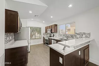 8928 W Harmony Lane, Peoria, AZ 85382 - Photo 9
