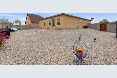 11142 W Xavier Drive, Arizona City, AZ 85123 - Photo 25