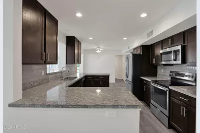 6125 N Central Avenue #14, Phoenix, AZ 85012 - Photo 7