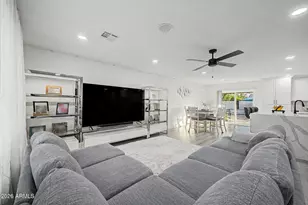 5530 N 61st Ave, Glendale, AZ 85301 - Photo 11