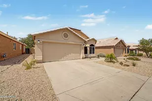 2210 E Menadota Dr, Phoenix, AZ 85024 - Photo 3