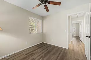 2210 E Menadota Dr, Phoenix, AZ 85024 - Photo 23