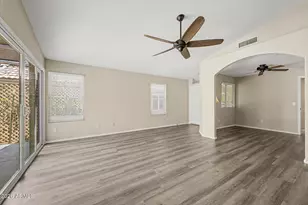 2210 E Menadota Dr, Phoenix, AZ 85024 - Photo 9