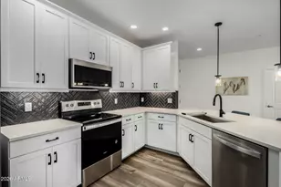 2511 W Queen Creek Rd, Chandler, AZ 85248 - Photo 15