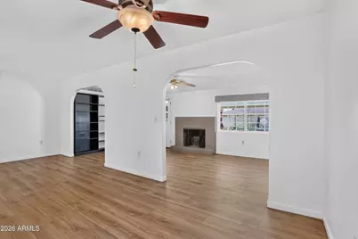 10613 W Meade Drive, Sun City, AZ 85351 - Photo 11