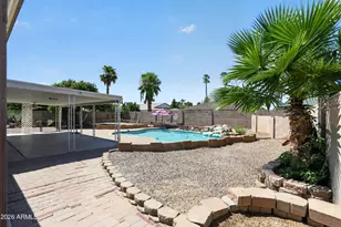 10613 W Meade Dr, Sun City, AZ 85351 - Photo 33