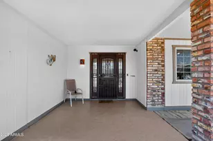 10613 W Meade Dr, Sun City, AZ 85351 - Photo 3