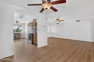 10613 W Meade Dr, Sun City, AZ 85351 - Photo 13