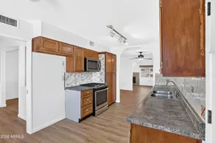 10613 W Meade Dr, Sun City, AZ 85351 - Photo 13