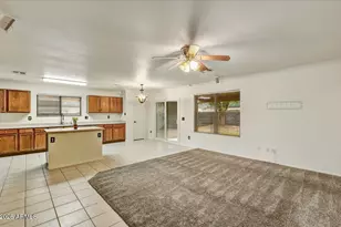 10524 W Country Club Trail, Peoria, AZ 85383 - Photo 11