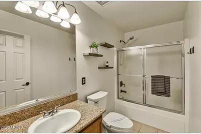 10524 W Country Club Trail, Peoria, AZ 85383 - Photo 23