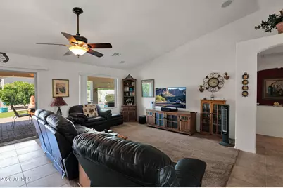 10202 E Elmwood Drive, Sun Lakes, AZ 85248 - Photo 9