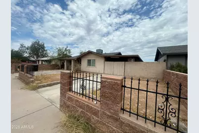 4732 E Hidalgo Avenue, Phoenix, AZ 85040 - Photo 1