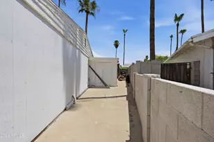 7018 E Exmoor Dr, Mesa, AZ 85208 - Photo 27