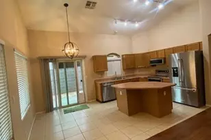 8862 W Shaw Butte Dr, Peoria, AZ 85345 - Photo 11