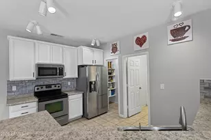 16845 W Tasha Dr, Surprise, AZ 85388 - Photo 11