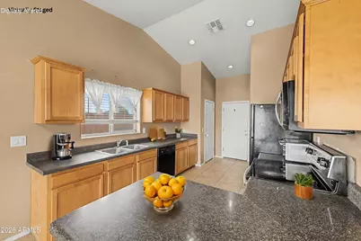 12478 W Madero Drive, Arizona City, AZ 85123 - Photo 9