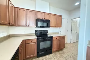 42424 N Gavilan Peak Pkwy, Anthem, AZ 85086 - Photo 11