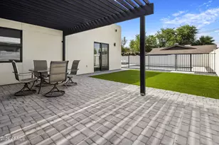 707 E Ocotillo Rd, Phoenix, AZ 85014 - Photo 27