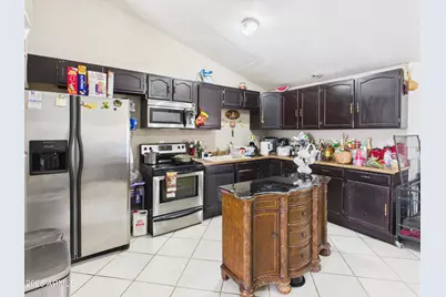 3306 N 69th Avenue, Phoenix, AZ 85033 - Photo 3