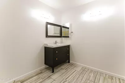 9641 N 41st Drive, Phoenix, AZ 85051 - Photo 11