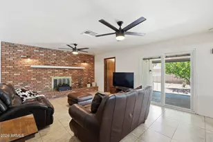 846 N Whiting Cir, Mesa, AZ 85213 - Photo 3