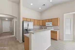 1576 E Gabrilla Dr, Casa Grande, AZ 85122 - Photo 3