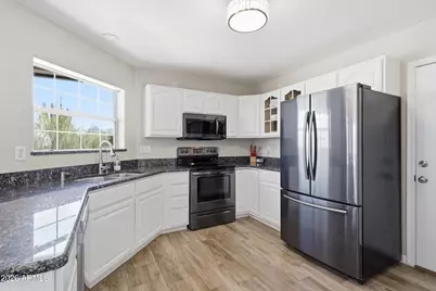 15856 W Skinner Road, Surprise, AZ 85387 - Photo 3