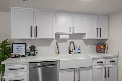 7901 E Keim Drive, Scottsdale, AZ 85250 - Photo 9