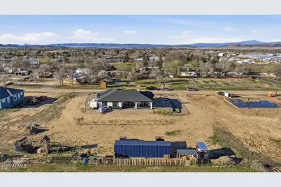 925 E Aztec Drive, Chino Valley, AZ 86323 - Photo 9