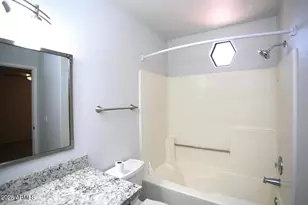 924 E Manor Dr, Chandler, AZ 85225 - Photo 27