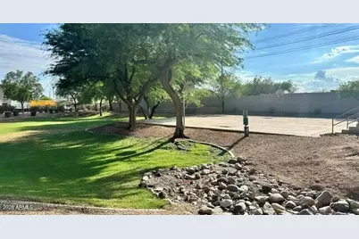 7978 W Waltann Lane, Peoria, AZ 85382 - Photo 19