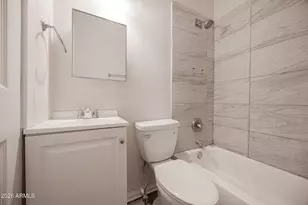 864 E Chandler Blvd, Chandler, AZ 85225 - Photo 9