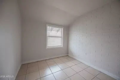 864 E Chandler Boulevard #Apt 2, Chandler, AZ 85225 - Photo 13