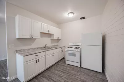 864 E Chandler Boulevard #Apt 2, Chandler, AZ 85225 - Photo 7